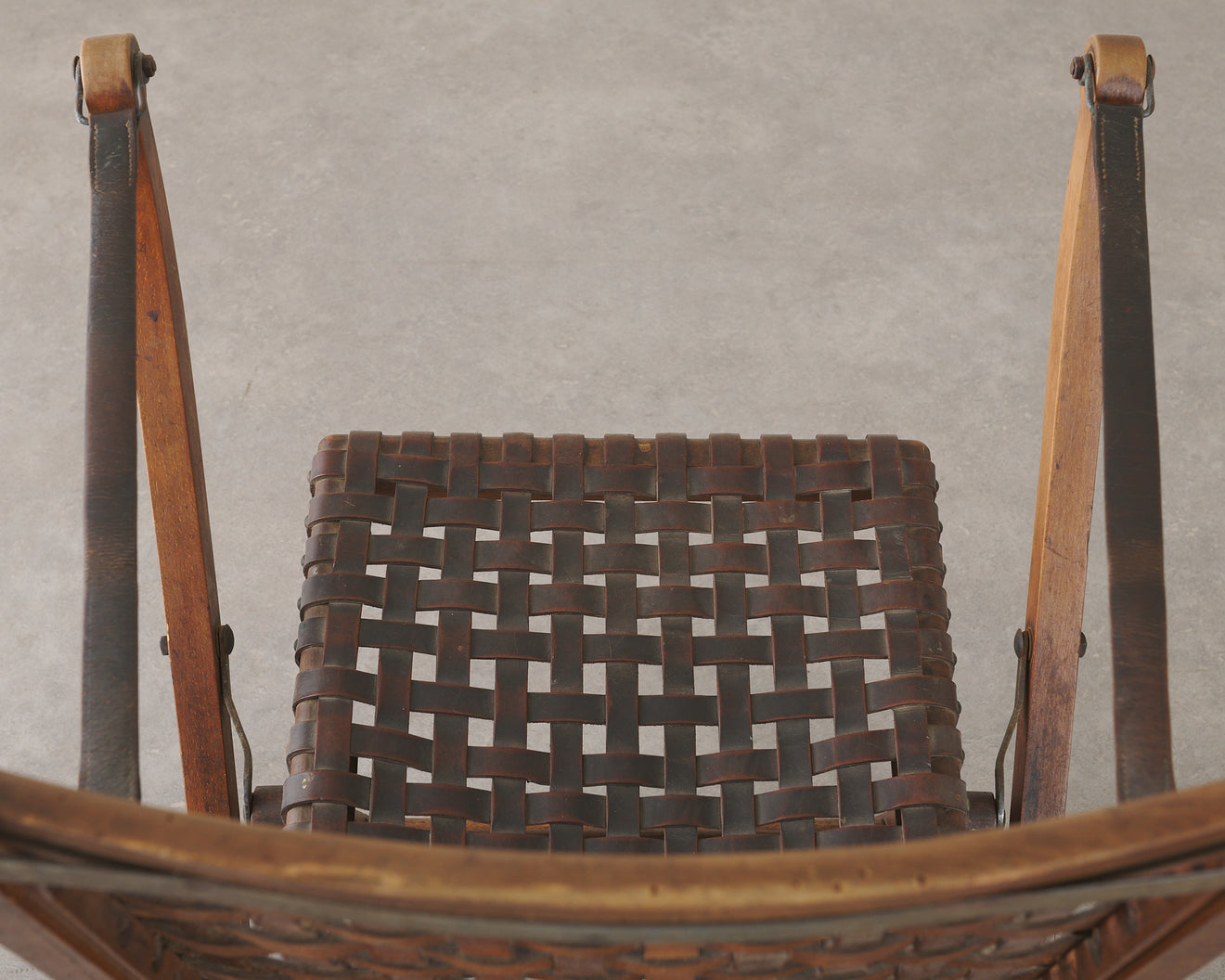 LEATHER WEBBED FOLDING CAMPAIGN CHAIR